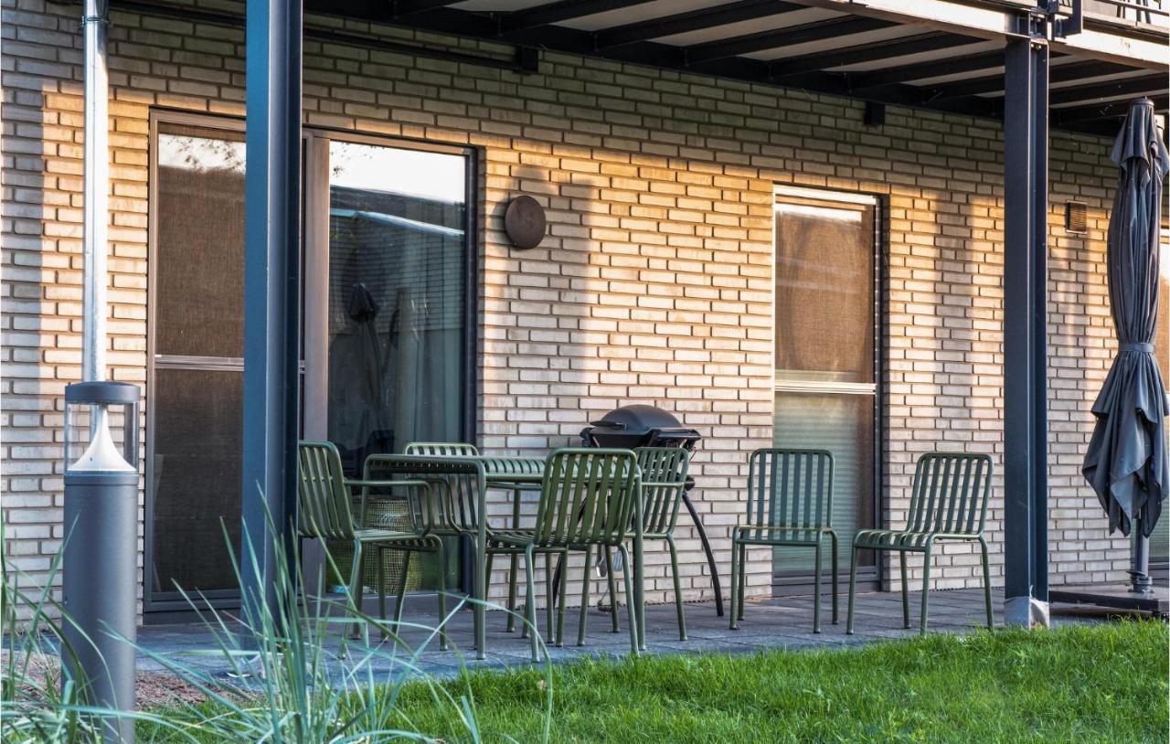 Beach Front Apartment In Lembruch-Duemmer See Екстериор снимка