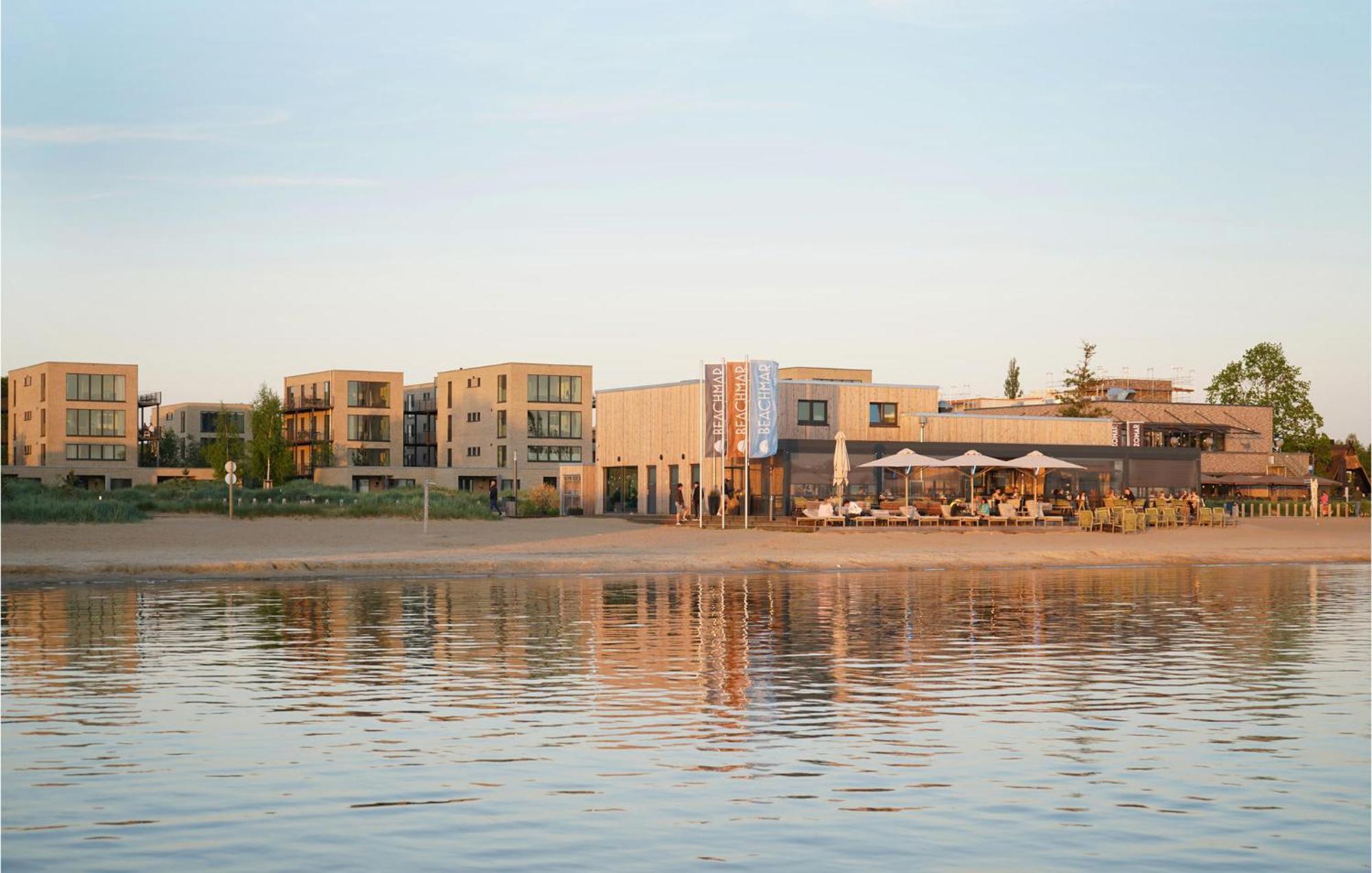 Beach Front Apartment In Lembruch-Duemmer See Екстериор снимка