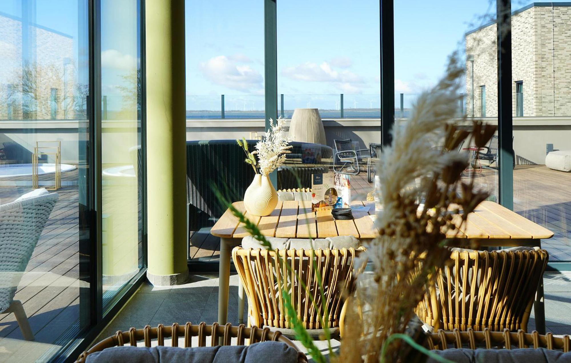Beach Front Apartment In Lembruch-Duemmer See Екстериор снимка